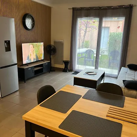 아파트 Natacha & Bacchus